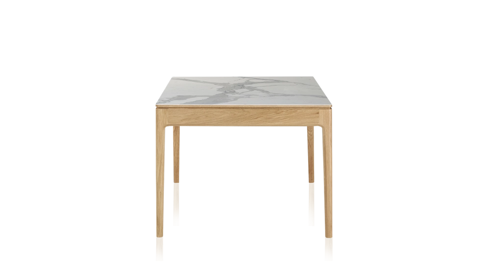 Table extensible 8 à 12 personnes en chêne et céramique allonges céramique avec bois teinte naturelle et plateau et allonges céramique effet marbre blanc 210x100 cm