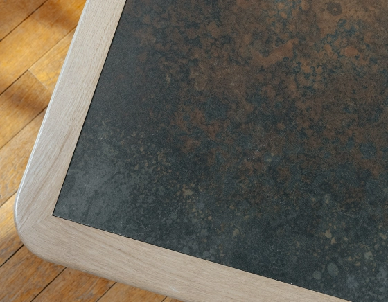 Table basse carrée en chêne et céramique avec bois teinte naturelle plateau céramique brun oxydé 100x100 cm