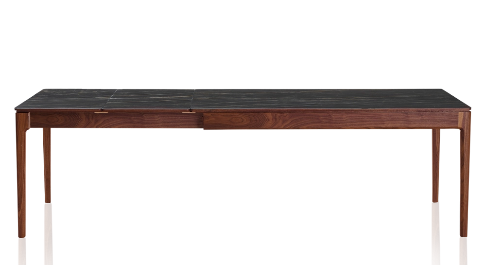 Table extensible en noyer et céramique 6 à 10 personnes allonges céramique avec bois teinte naturelle et plateau et allonges céramique effet marbre noir 140x90 cm