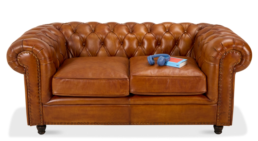 Canapé Chesterfield cuir 2 places marron clair accoudoirs cloutés
