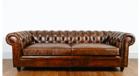 Canapé Chesterfield cuir 3 places marron vintage accoudoirs cloutés