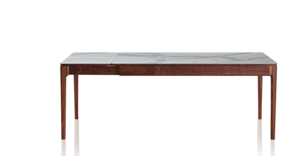 Table extensible 6 à 10 personnes en noyer et céramique allonges céramique avec bois teinte naturelle et plateau et allonges céramique effet marbre blanc 160x100 cm