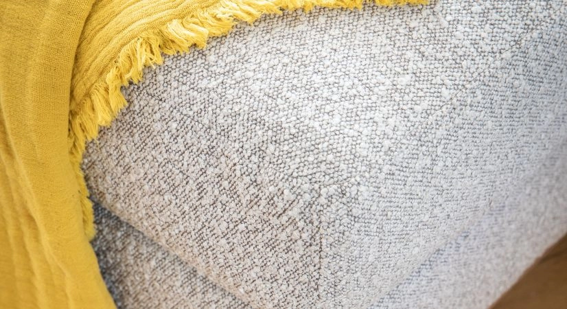 Canapé d'angle méridienne droite 4 places tissu bouclé taupe clair (2G - MD)