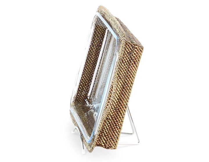 Plat pyrex rectangulaire avec support en fleur de rotin