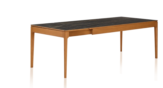 Table extensible en chêne et céramique 6 à 10 personnes allonges céramique avec bois teinte merisier et plateau et allonges céramique effet marbre noir 140x90 cm