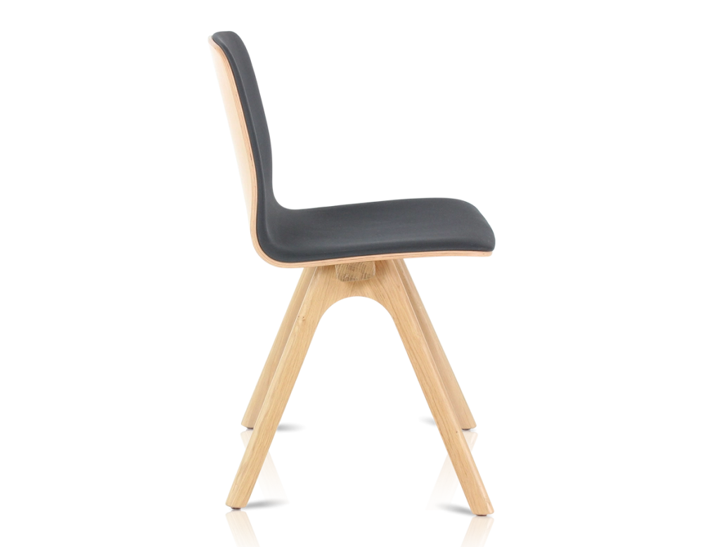 Chaise design en chêne tapissé bois teinte naturelle assise tissu gris anthracite