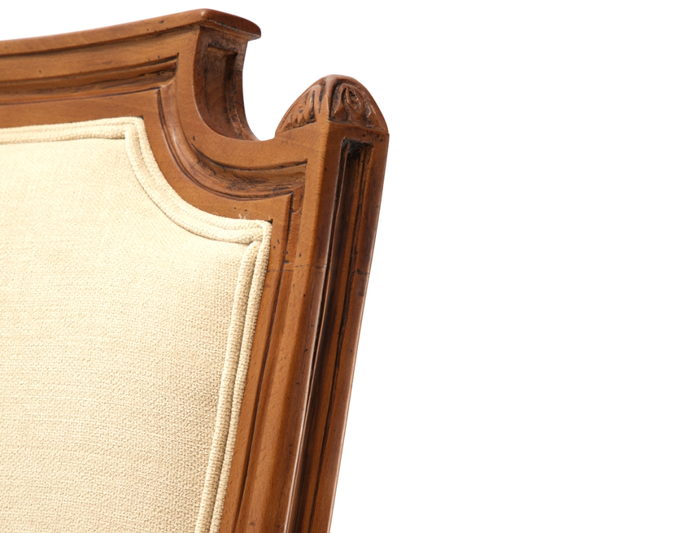 Fauteuil bergère style Louis XVI bois teinte ancienne et tissu crème