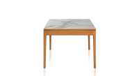 Table salle à manger en chêne et céramique 8 personnes avec bois teinte merisier et plateau céramique effet marbre blanc 210x100 cm