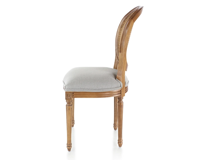 Silla antigua estilo Luis XVI madera tinte envejecido respaldo de rejilla asiento tejido gris claro