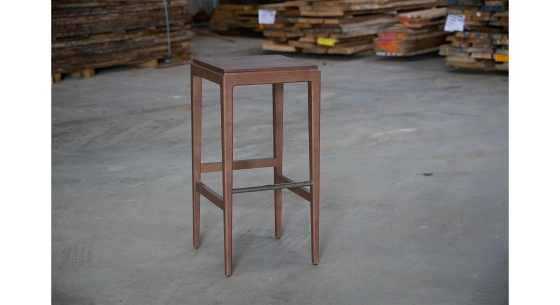 Tabouret de bar design H60 cm bois teinte noyer assise bois