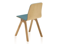 Chaise design en chêne tapissé bois teinte naturelle assise tissu bleu océan
