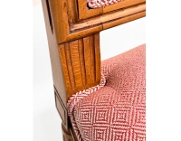 Silla antigua estilo Luis XVI respaldo de rejilla asiento de tela