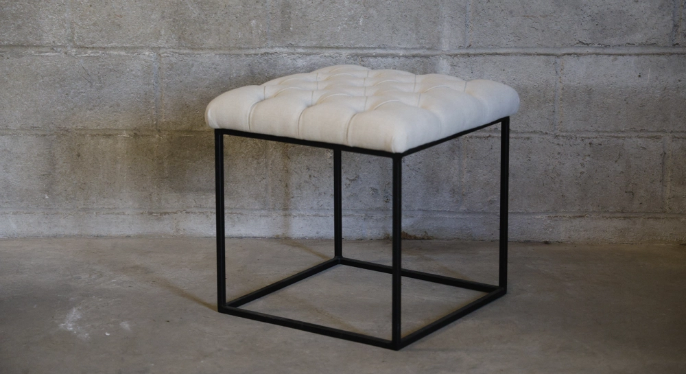 Pouf Chesterfield tissu beige