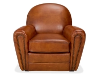 Sillón club de piel marrón claro reposabrazos con tachuelas