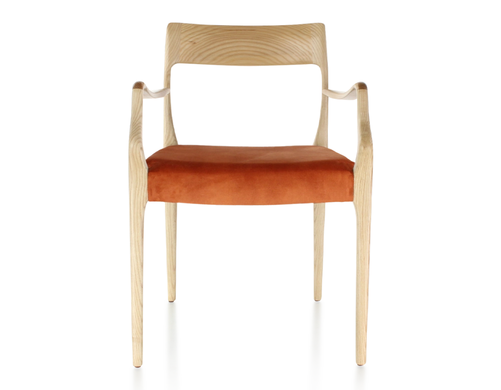 Chaise scandinave avec accoudoirs bois teinte naturelle assise tissu velours terracotta