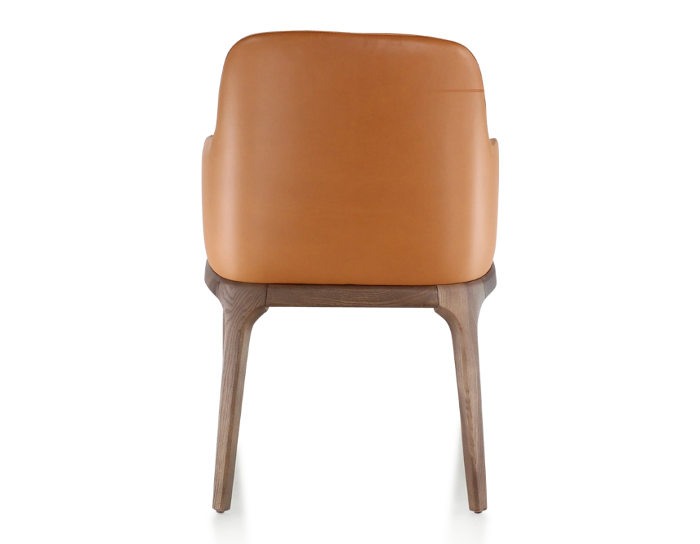 Silla de diseño con reposabrazos madera tintada marrón oscuro y piel caramelo