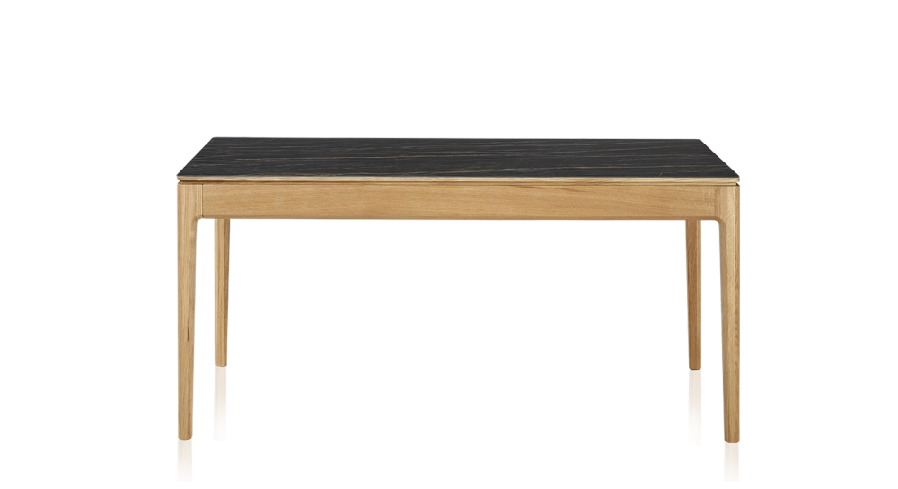 Table salle à manger 6 personnes en chêne et céramique avec bois teinte naturelle et plateau céramique effet marbre noir 140x90 cm