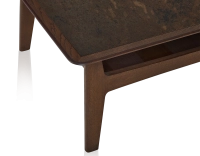 Table basse carrée en chêne et céramique avec bois teinte marron foncé plateau céramique brun oxydé 100x100 cm