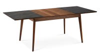 Table extensible 6 à 8 personnes en noyer et céramique allonges bois avec bois teinte naturelle et plateau céramique effet marbre noir 140x90 cm