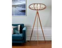 Lampadaire sur trépied en chêne et fil de coton tressage twist grand modèle