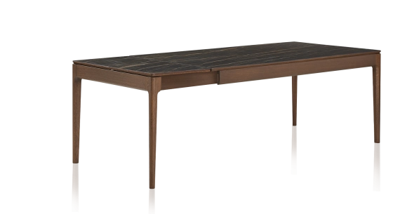 Table extensible en chêne et céramique 6 à 10 personnes allonges céramique avec bois teinte marron foncé et plateau et allonges céramique effet marbre noir 140x90 cm