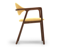 Chaise design avec accoudoirs bois teinte marron foncé et tissu jaune