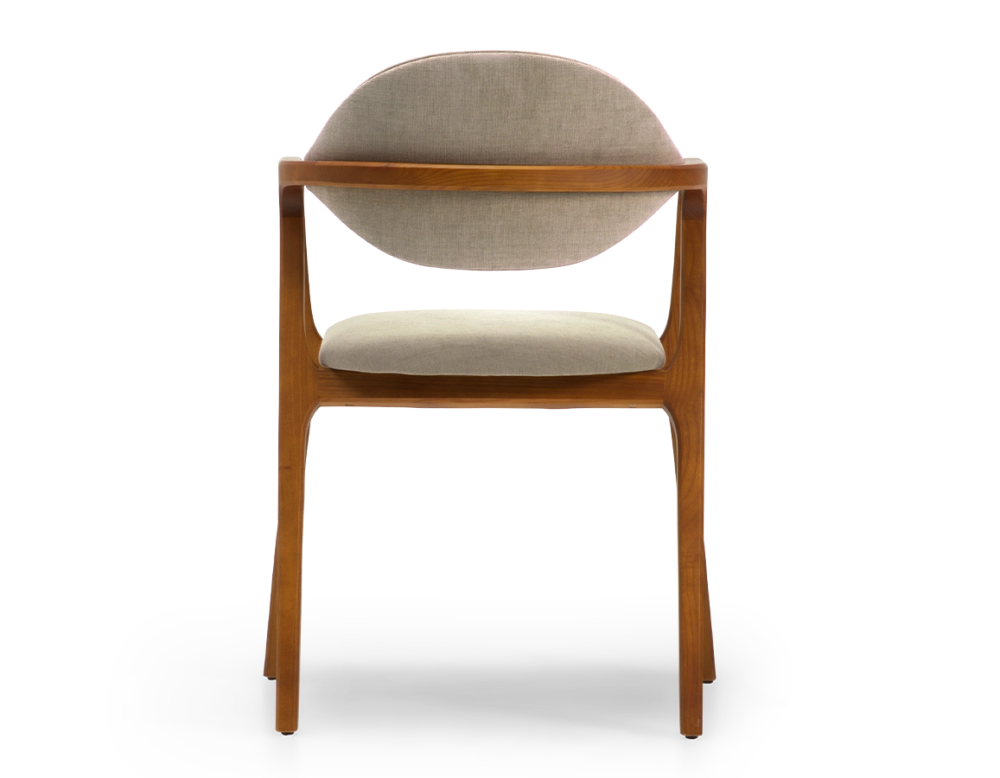 Chaise design avec accoudoirs bois teinte merisier et tissu taupe