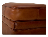 Pouf cuir marron clair bord clouté