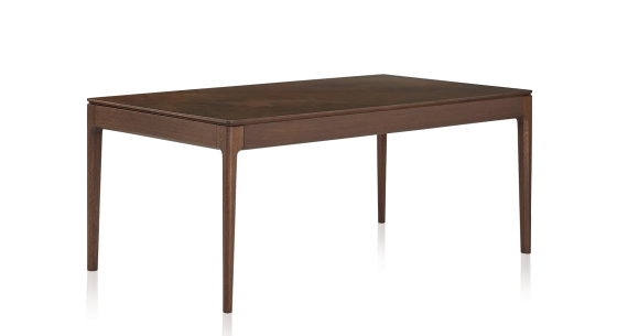 Table salle à manger en chêne et céramique 8 personnes avec bois teinte marron foncé et plateau céramique brun oxydé 180x100 cm