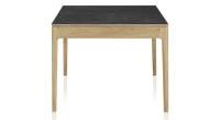 Table extensible 6 à 10 personnes en chêne et céramique allonges céramique avec bois teinte naturelle et plateau et allonges céramique effet ardoise 160x100 cm