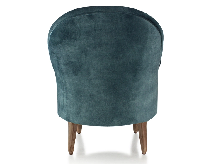 Fauteuil crapaud avec accoudoirs pieds bois teinte noyer et tissu velours bleu pétrole