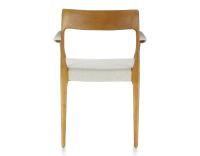 Chaise scandinave avec accoudoirs bois teinte merisier assise tissu beige naturel