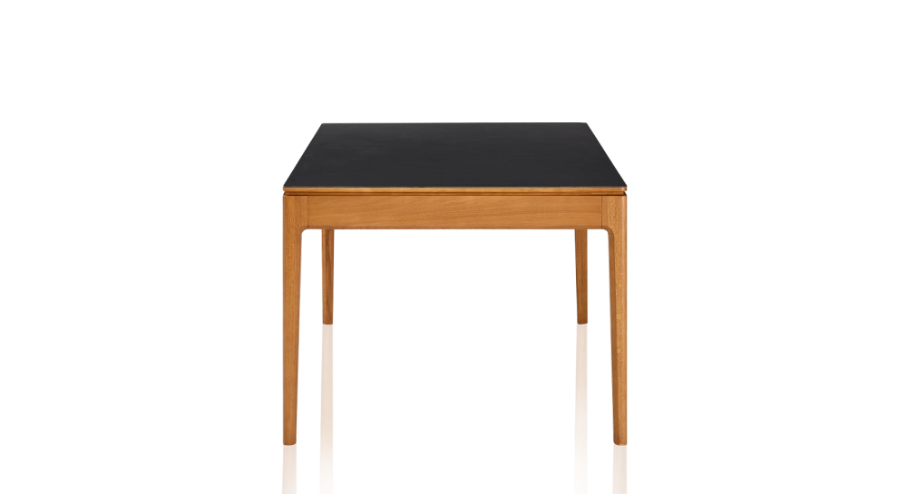 Table salle à manger 6 personnes en chêne et céramique avec bois teinte merisier et plateau céramique noir unie 140x90 cm