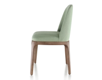 Silla de diseño madera tintada en marrón oscuro y tejido verde salvia