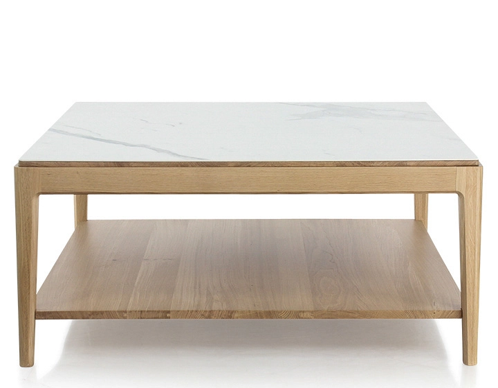 Mesa de centro cuadrada de roble y cerámica con estante en madera tinte natural tablero cerámico efecto mármol blanco 100x100 cm