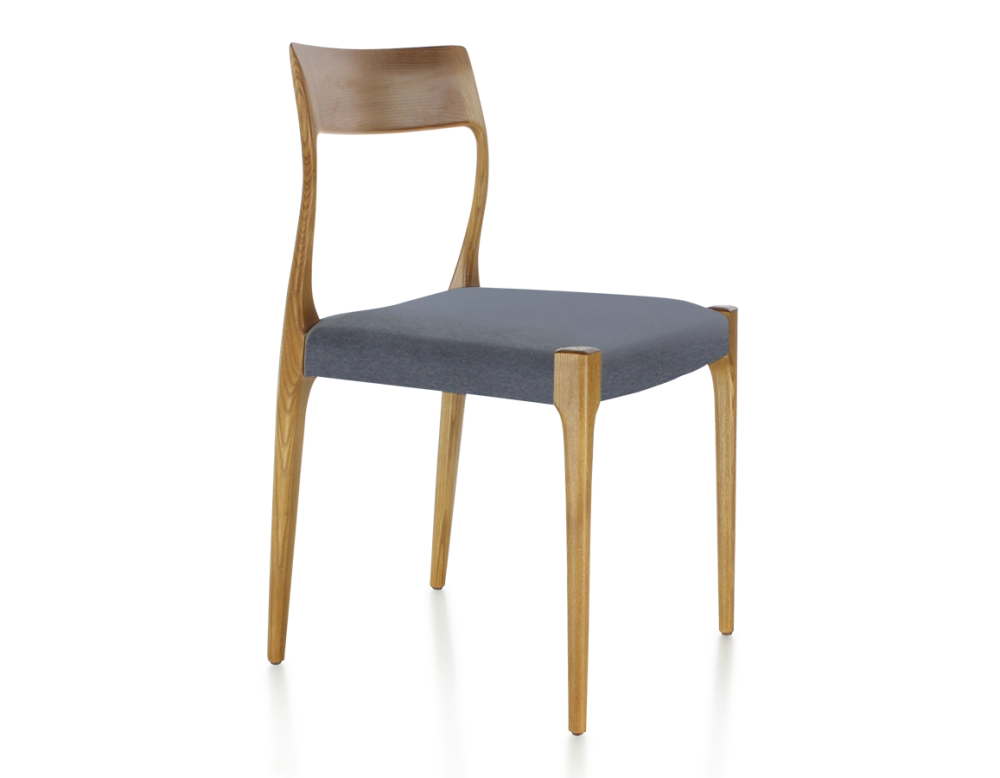 Chaise scandinave bois teinte merisier assise tissu gris