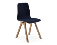 Chaise design en chêne tapissé bois teinte naturelle assise tissu bleu marine