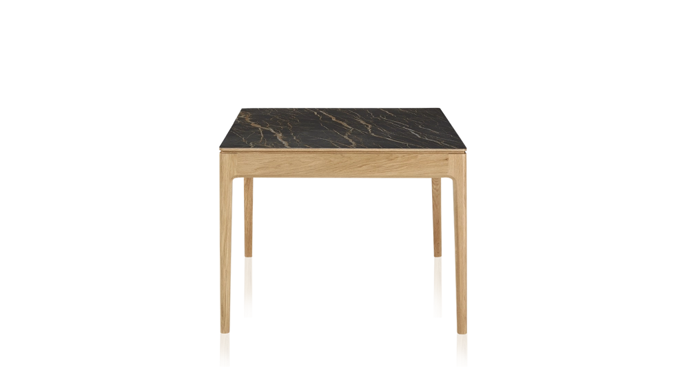 Table extensible 6 à 10 personnes en chêne et céramique allonges bois avec bois teinte naturelle et plateau céramique effet marbre noir 140x90 cm