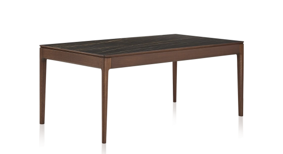 Table salle à manger en chêne et céramique 8 personnes avec bois teinte marron foncé et plateau céramique effet marbre noir 180x100 cm