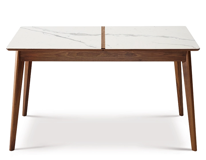 Table salle à manger en noyer et céramique 8 personnes avec bois teinte naturelle et plateau céramique effet marbre blanc 180x100 cm