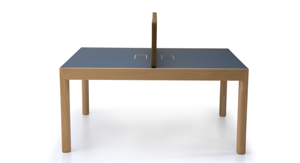 Bureau bench 2 postes chêne teinte naturelle plateau fenix bleu foncé 140x160