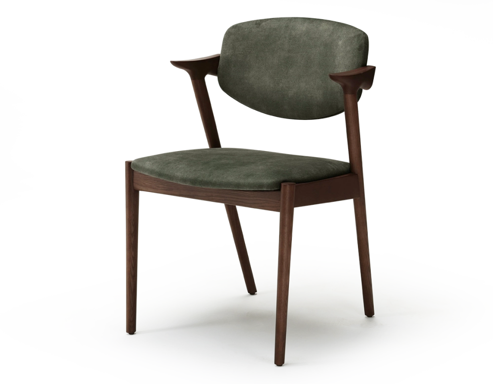 Chaise scandinave bois teinte marron foncé assise tissu velours vert forêt