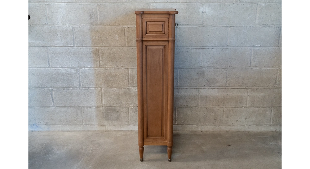 Chiffonnier style Louis XVI