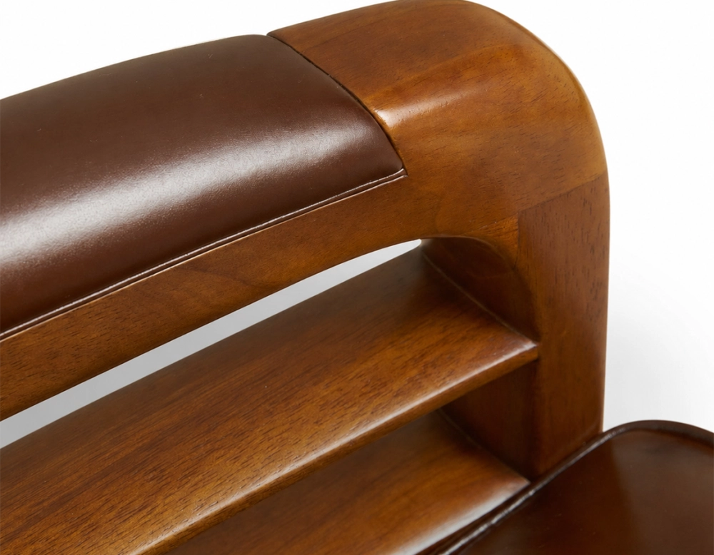 Sillón club de madera y piel marron vintage