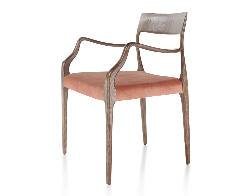 Chaise scandinave avec accoudoirs bois teinte marron foncé assise tissu velours rose pâle
