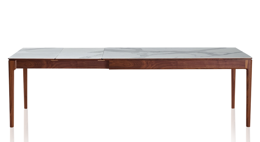 Table extensible en noyer et céramique 6 à 10 personnes allonges céramique avec bois teinte naturelle et plateau et allonges céramique effet marbre blanc 140x90 cm