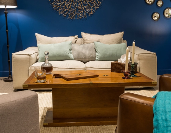 Folding marine coffee table cherry-stained wood