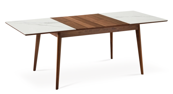 Table extensible 8 à 12 personnes en noyer et céramique allonges bois avec bois teinte naturelle et plateau céramique effet marbre blanc 210x100 cm