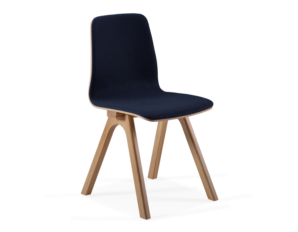 Chaise design en chêne tapissé bois teinte naturelle assise tissu bleu marine