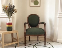 Sillón antiguo estilo Luis XVI madera con tinte envejecido y tejido verde oscuro